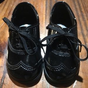 Infant size 3 dress shoes. Kids Play. Worn once.